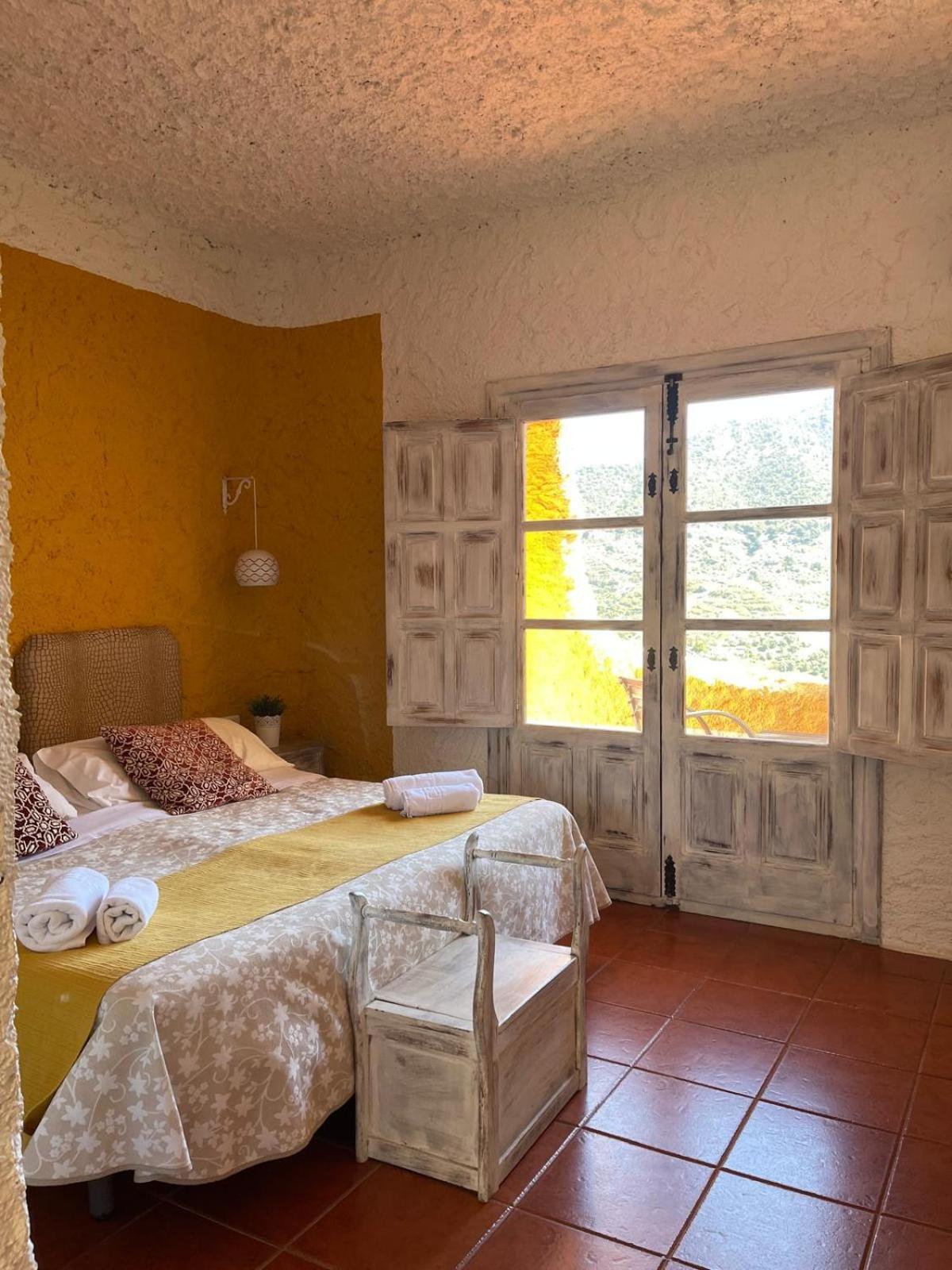 פריחיליאנה Hotel Rural Los Caracoles מראה חיצוני תמונה