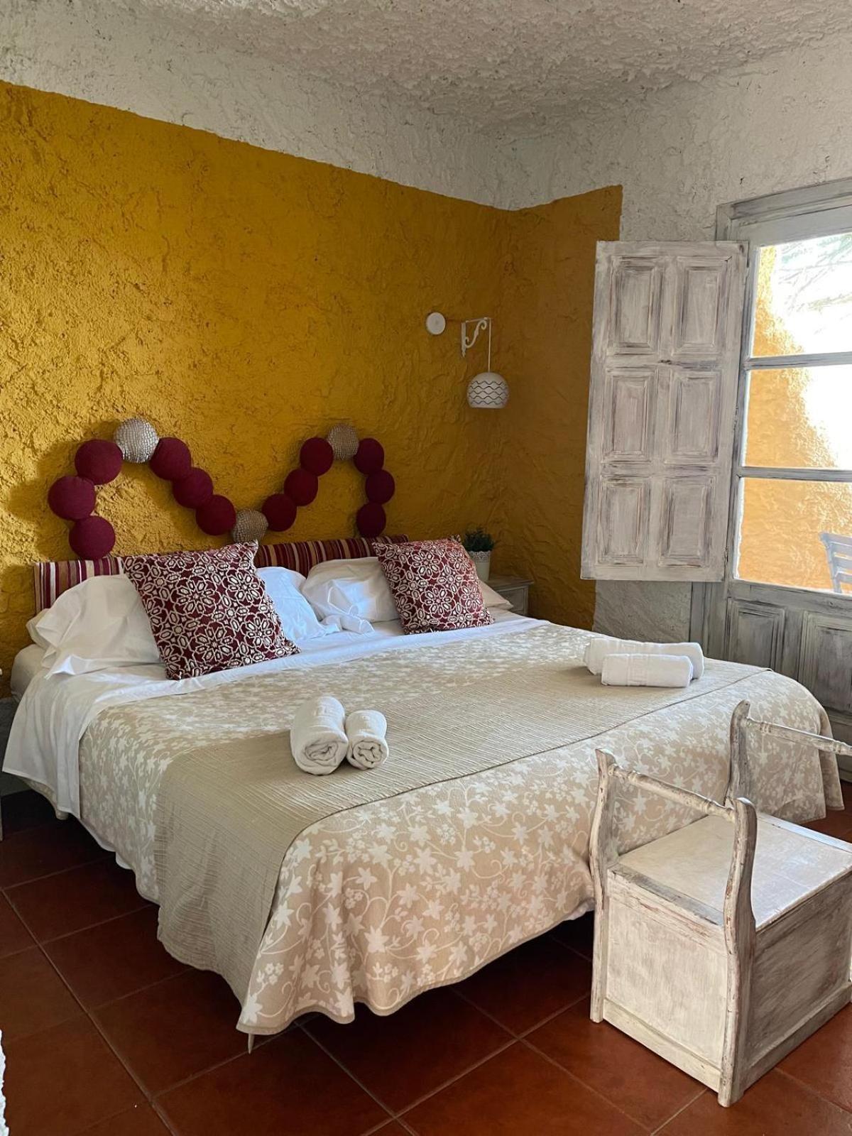 פריחיליאנה Hotel Rural Los Caracoles מראה חיצוני תמונה