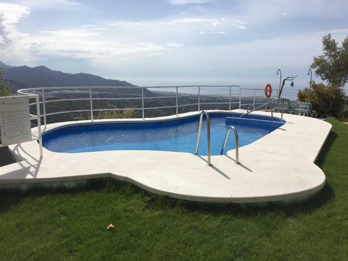 פריחיליאנה Hotel Rural Los Caracoles מראה חיצוני תמונה